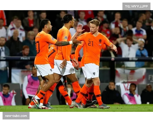 荷兰波兰控球率悬殊 但射正次数相差无几